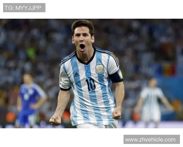 足球明星面对黑粉留言的真实反应与背后的心路历程揭秘 足球明星面对黑粉留言的真实反应与背后的心路历程揭秘