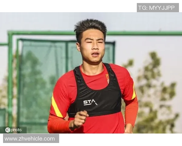 韩国足球明星金正焕的辉煌历程与对足球的热爱之路 韩国足球明星金正焕的辉煌历程与对足球的热爱之路