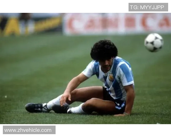 内外兼修的足球明星与他们的传奇人生故事