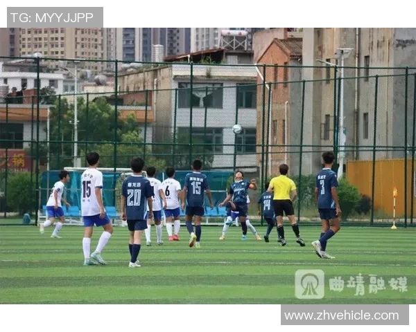 提升体育教师足球培训质量助力青少年健康成长与全面发展